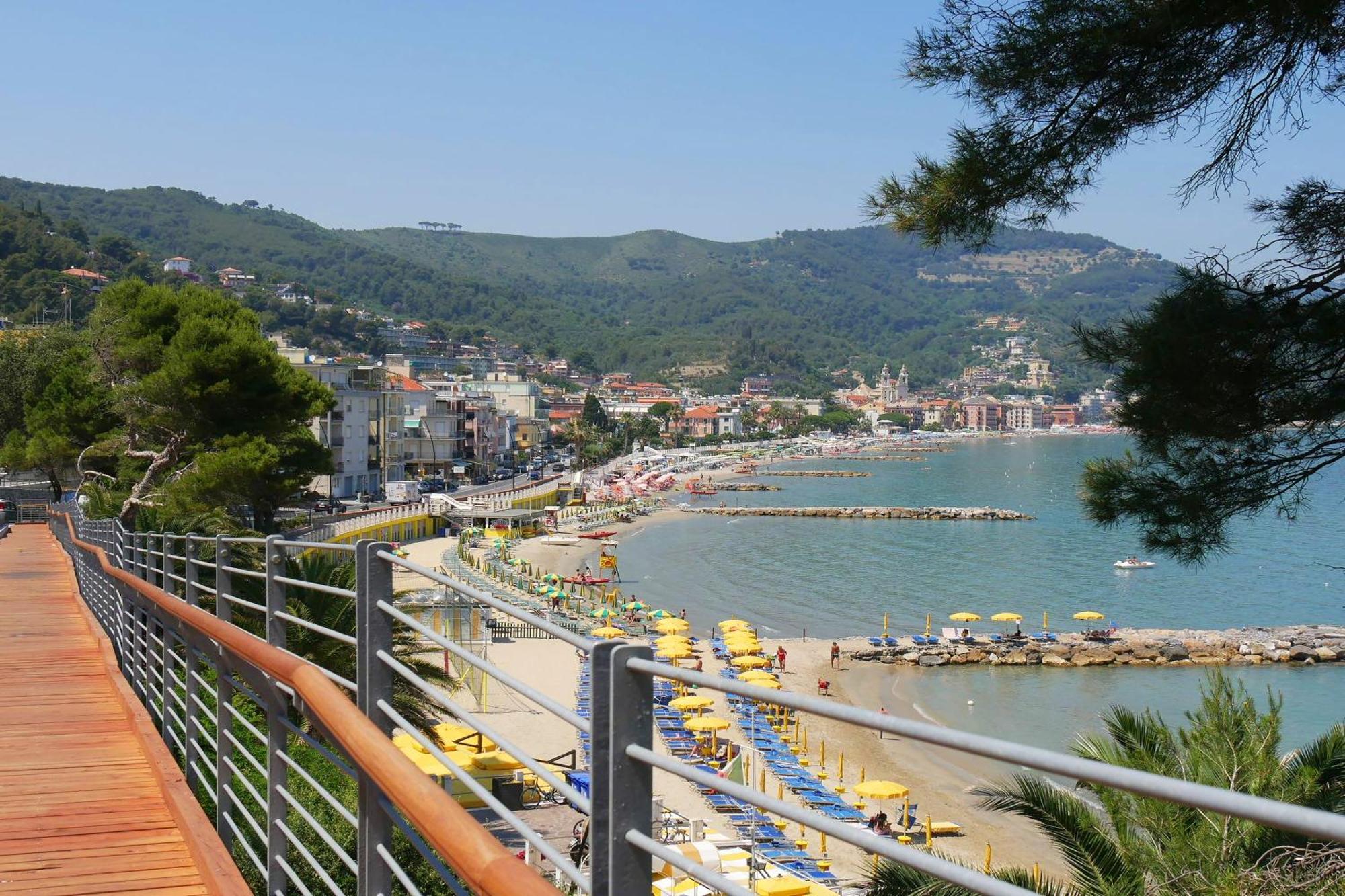 Laigueglia Beach - Happy Rentals Exteriér fotografie