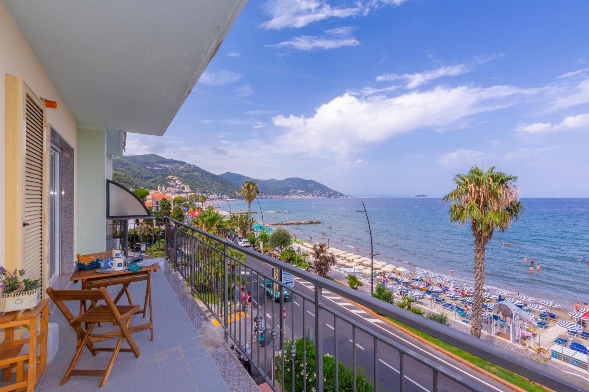 Laigueglia Beach - Happy Rentals Exteriér fotografie
