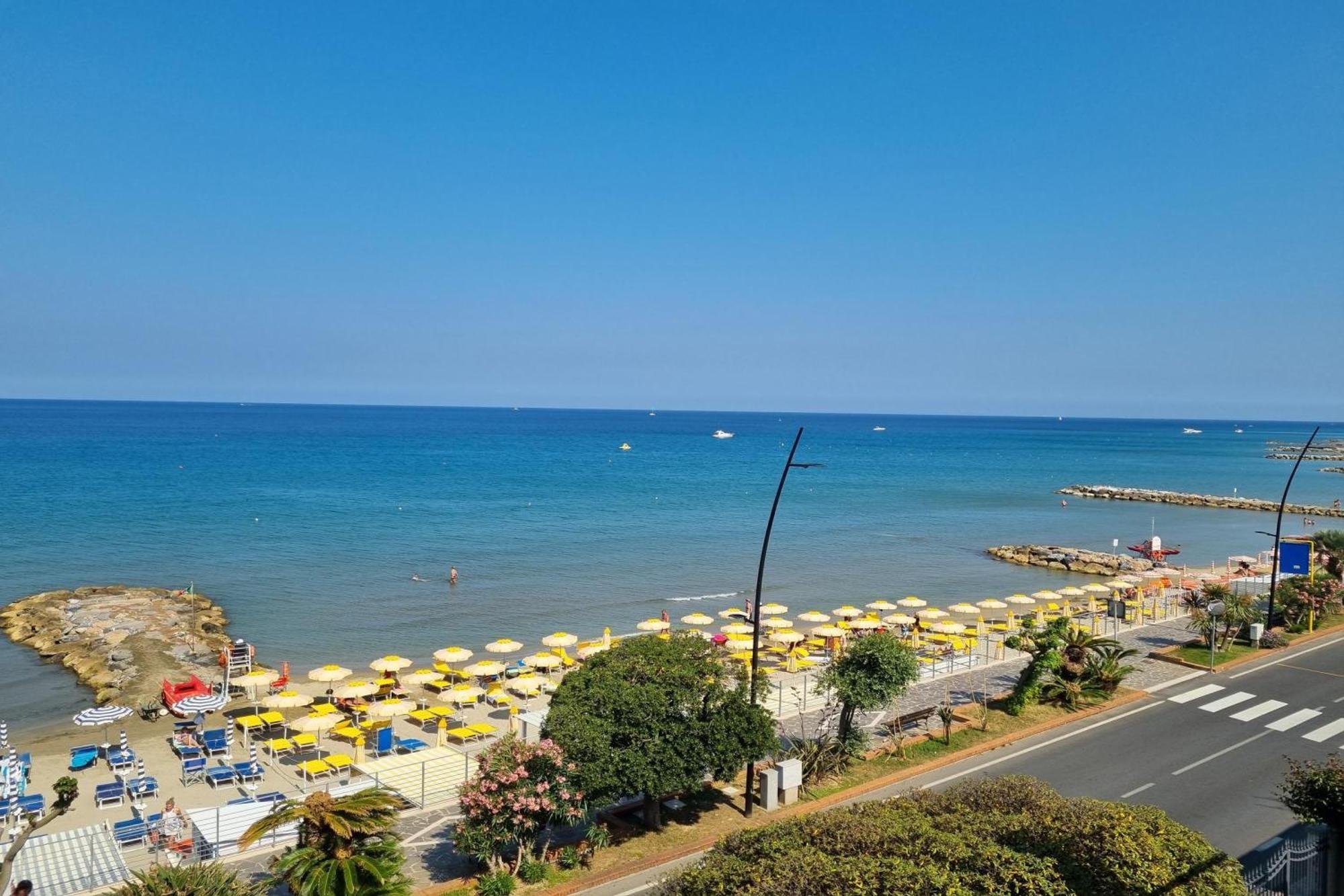 Laigueglia Beach - Happy Rentals Exteriér fotografie